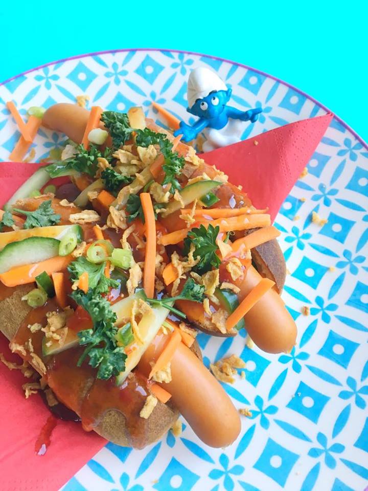hotdog-asian-smurf