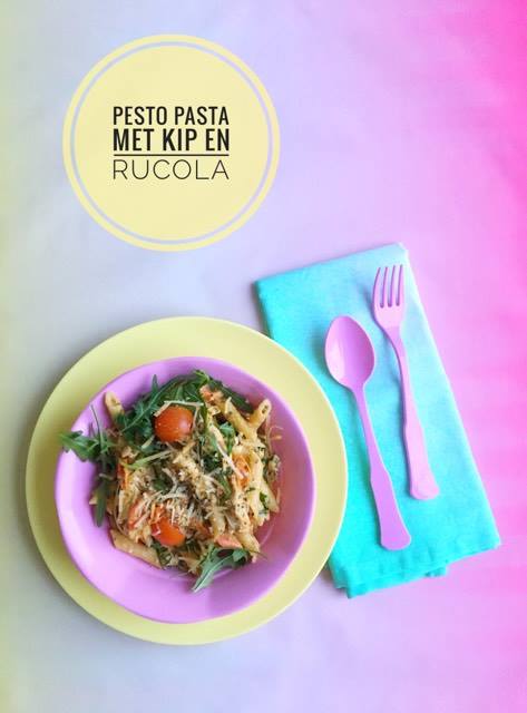 pesto pasta met kip en rucola