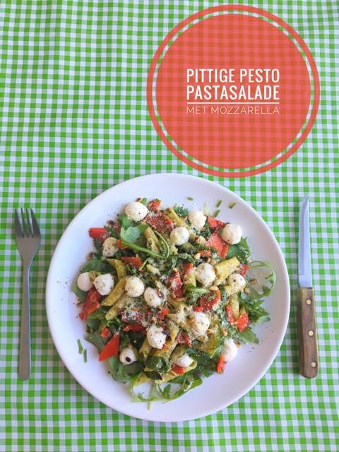 Pittige Pesto Pastasalade met Mozzarella