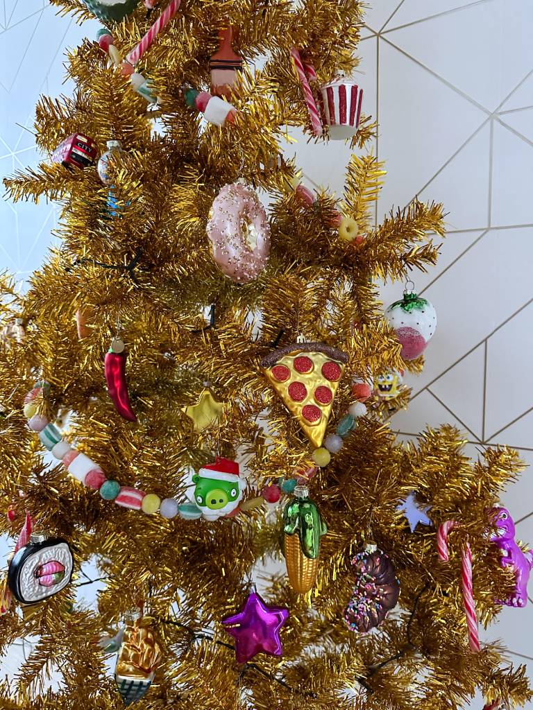 gouden kerstboom details